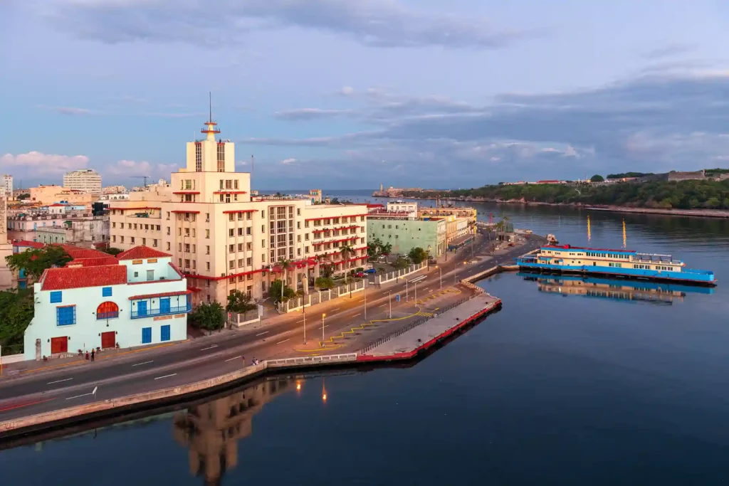 Film Commission Cuba | Bay of Havana in the early morning. Cuba FIlming Location
